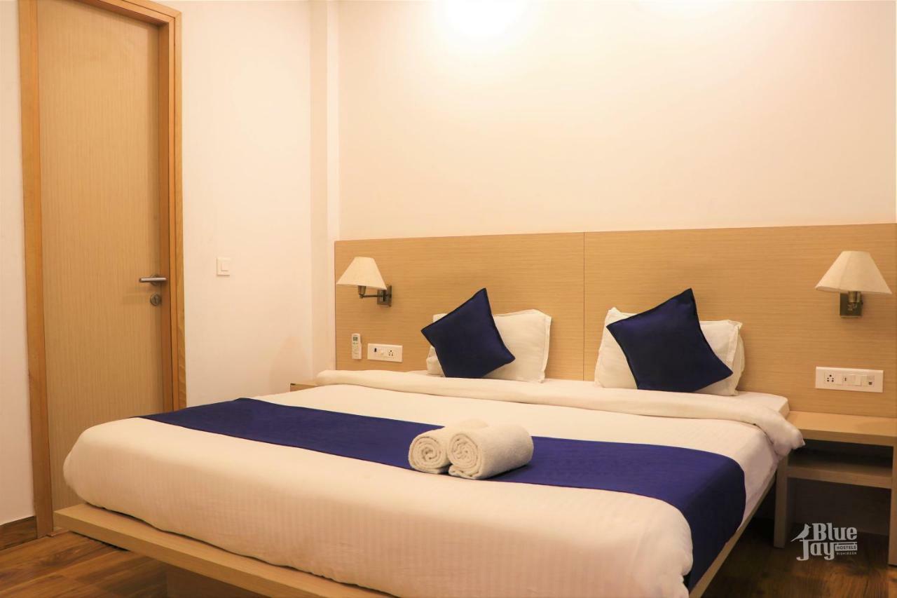 The Blue Jay Hostel - Dorms & Rooms Rishikesh Bagian luar foto