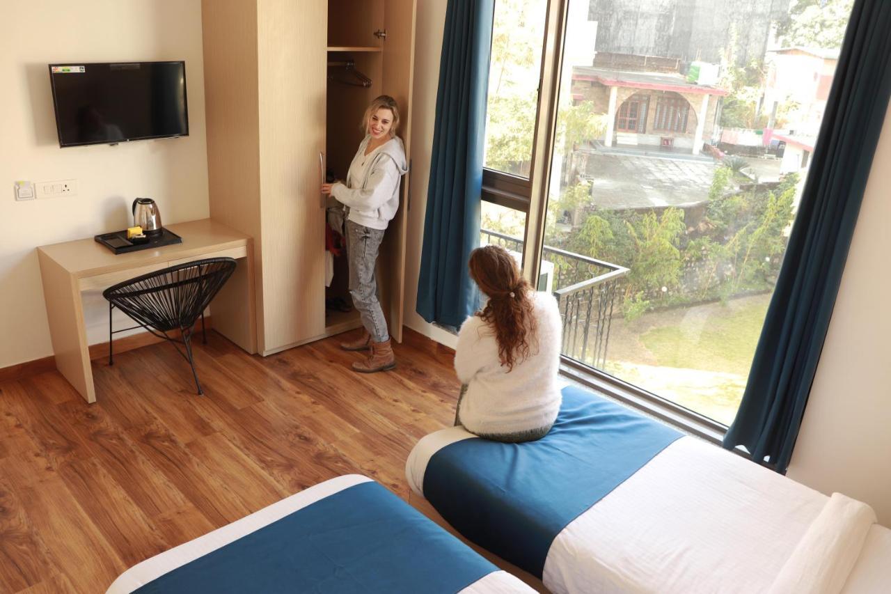 The Blue Jay Hostel - Dorms & Rooms Rishikesh Bagian luar foto