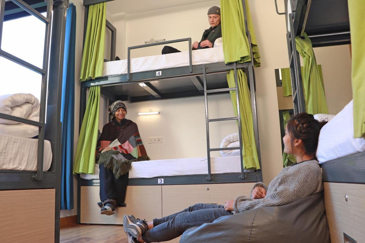 The Blue Jay Hostel - Dorms & Rooms Rishikesh Bagian luar foto