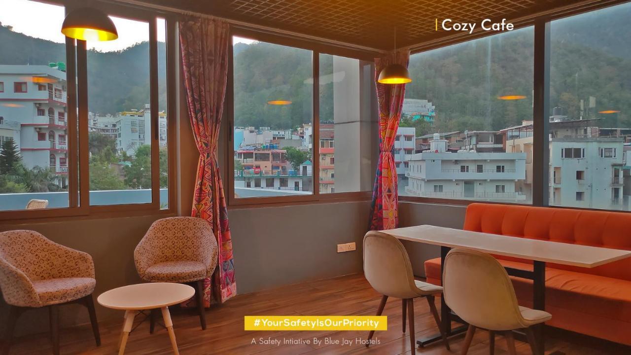 The Blue Jay Hostel - Dorms & Rooms Rishikesh Bagian luar foto